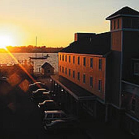 Bristol Harbor Inn Extérieur photo